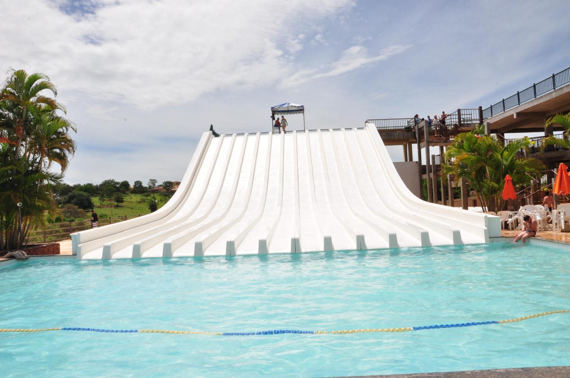 Piazza Acesso Ao Acqua Park Diroma Caldas Novas Lejlighed Eksteriør billede